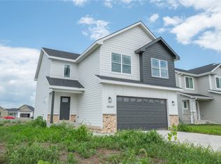 18309 Alpine Dr, Clive, IA 50325