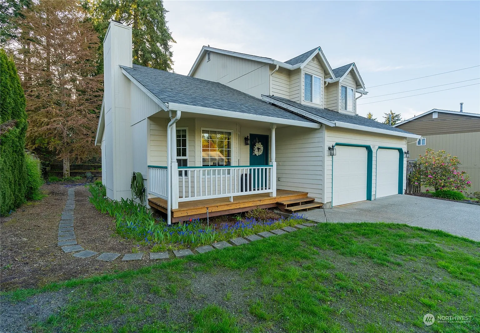 209 6th Avenue SW photo 1