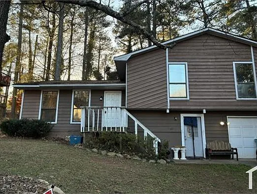 3253 Deshong Dr — Photo 1