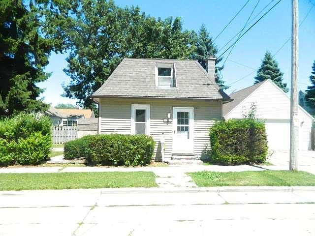 2nd image of 5541 37th Ave