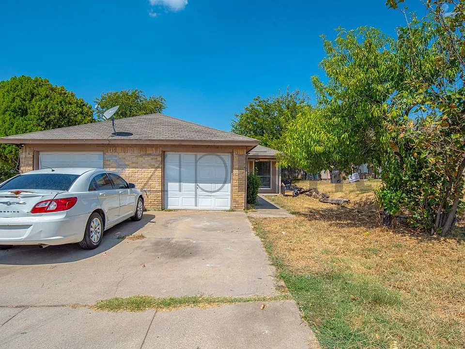 2832 Ridgecrest Dr #2832