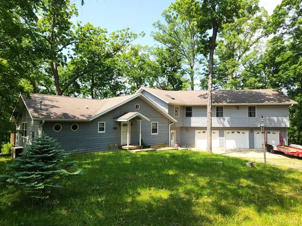 1115/1114 Windy Hill Ct, Varna, IL 61375