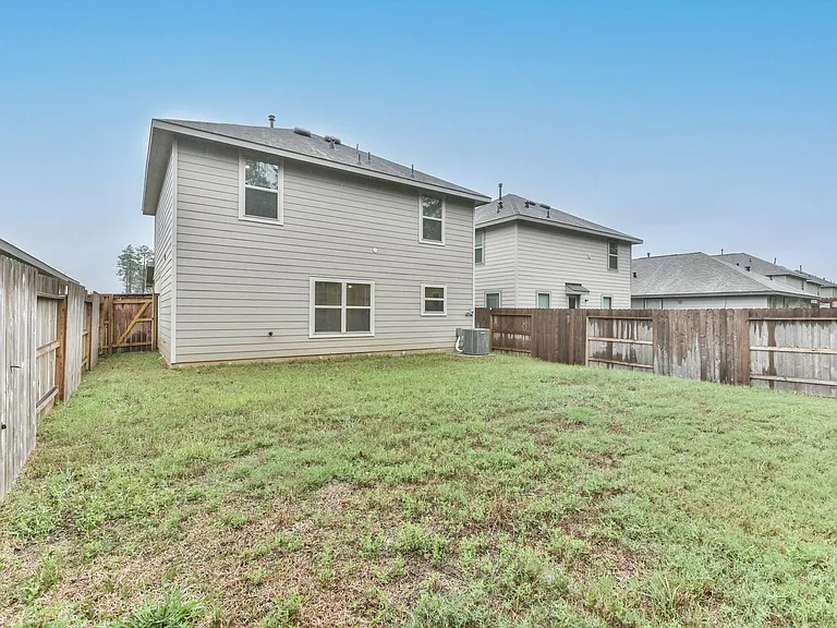 3707 Solanum Dr — Photo 6