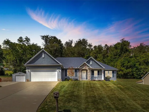 106 Brobeck Dr, Aliquippa, PA 15001