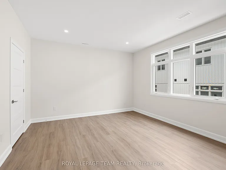 6952 Notre Dame St #B — Photo 10