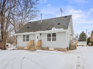 530 4th St N, Winsted, MN 55395