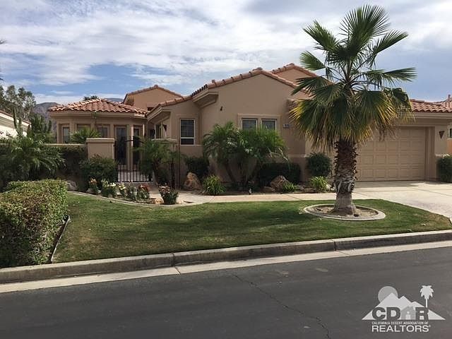 1st image of 78815 Castle Pines Dr