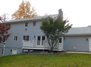 32 Tamarack Cir, North Kingstown, RI 02852