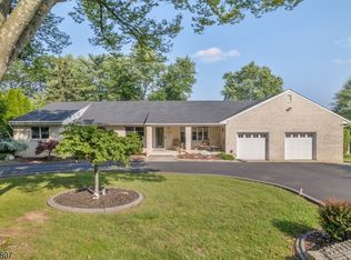 39 Mildred Ter, Clark, NJ 07066