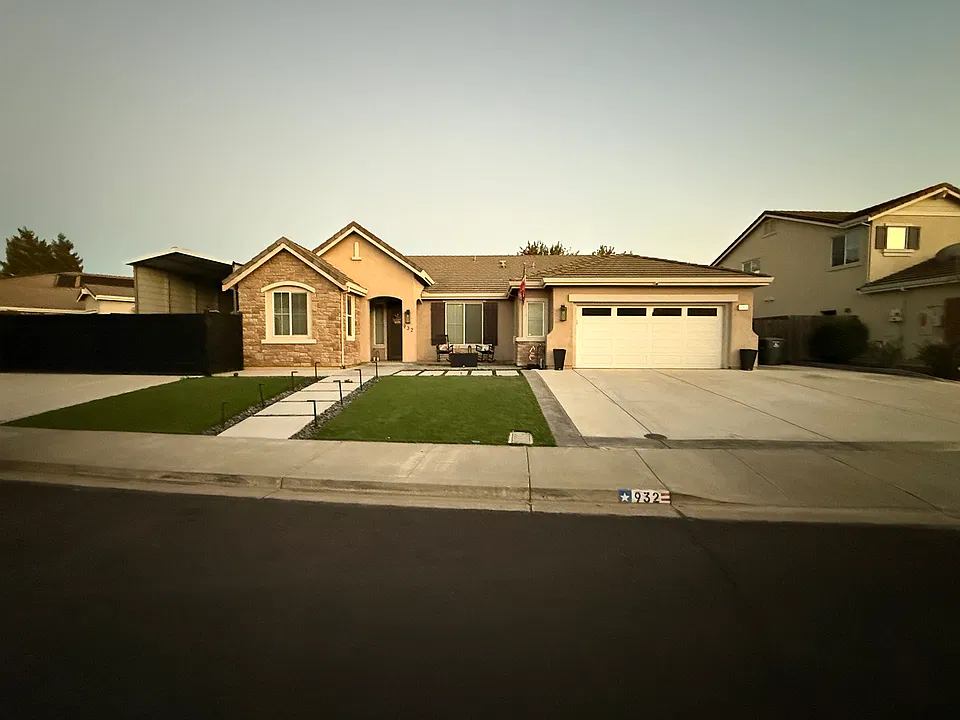 932 Rio Grande Dr