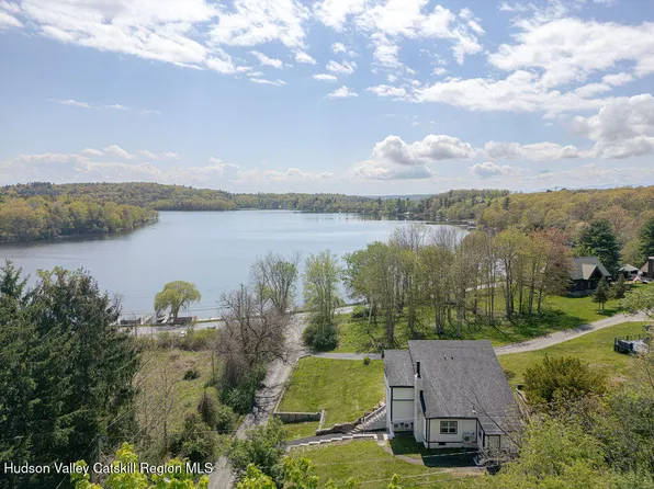 6 Wang Drive, Craryville, NY 12521
