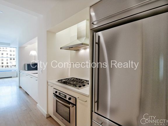 3rd image of 15 Broad St APT 1608
