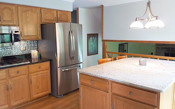 2nd image of 2702 N Dryden Pl