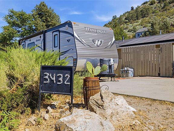 3rd image of 3432 California Trl