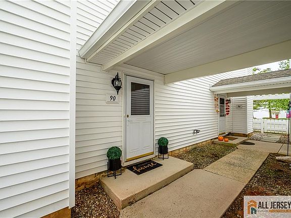 3rd image of 90 Almond Dr