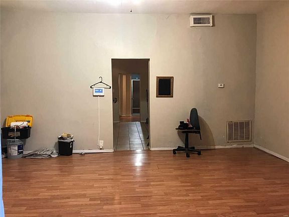 3rd image of 7920 Michigan Ave