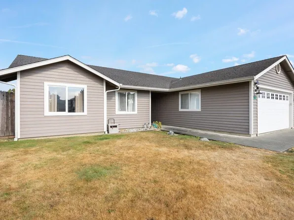 275 N Bradford St, Smith River, CA 95567