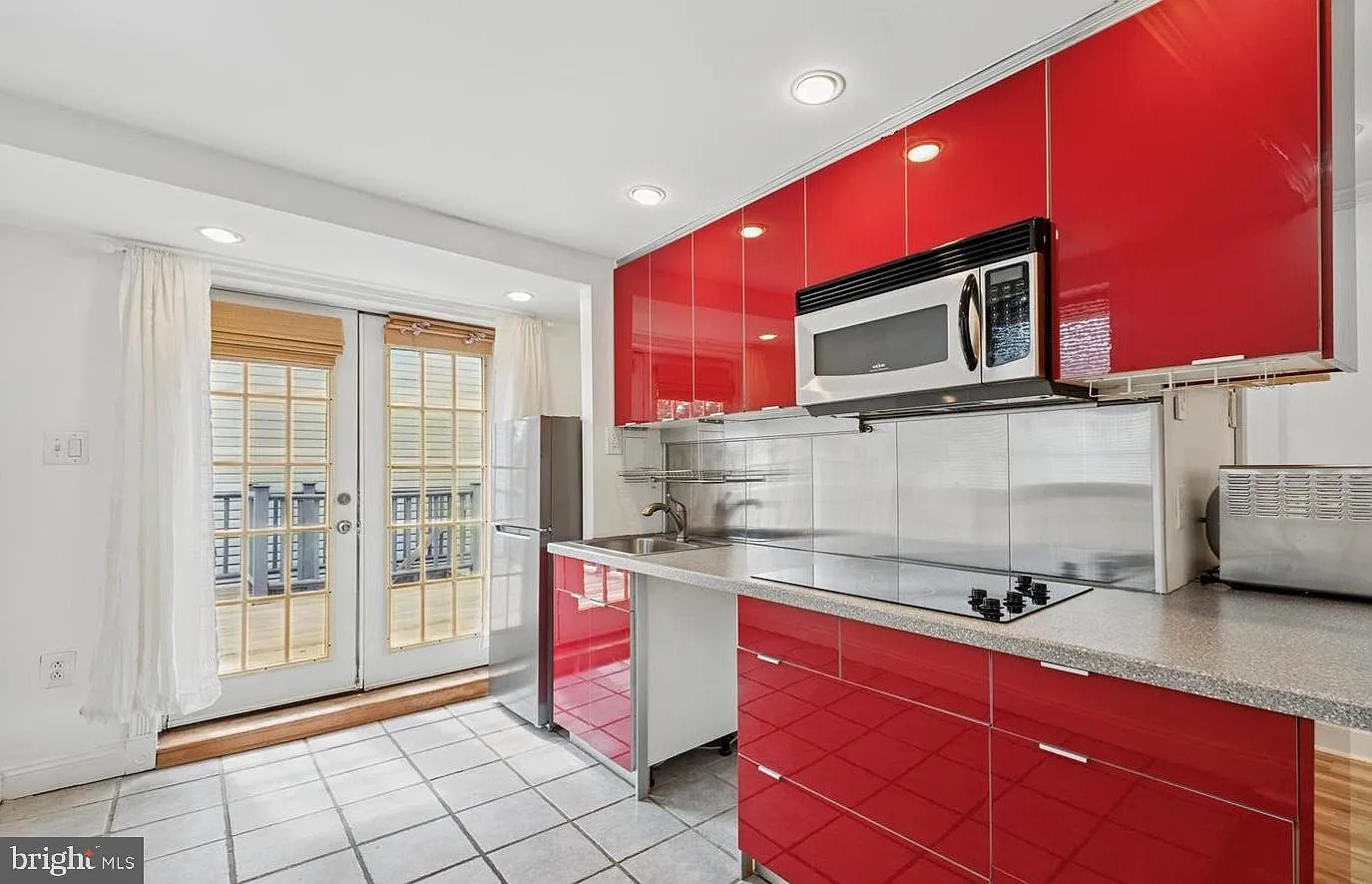1 bed, 450 sqft, $1,400 — Photo 3