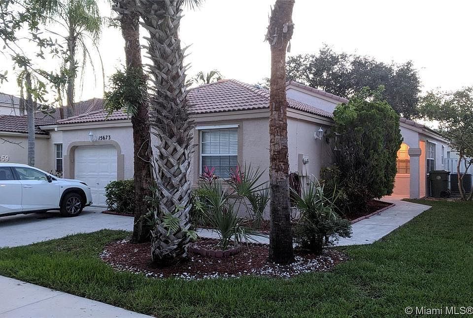 1st image of 15673 NW 14th St