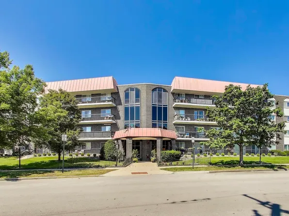 4840 Foster St APT 103, Skokie, IL 60077