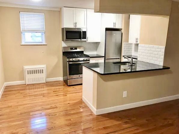 4430 Douglaston Pkwy APT 3F