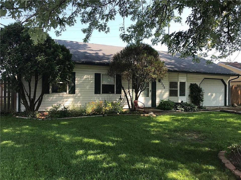 1st image of 2220 Edgemont Way