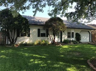 2220 Edgemont Way, Anderson, IN 46011