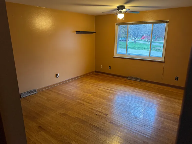 1420 Cloverfield Ave — Photo 10