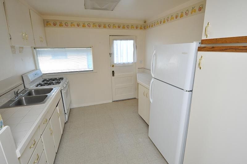 2nd image of 2061 N Pinos Altos Rd