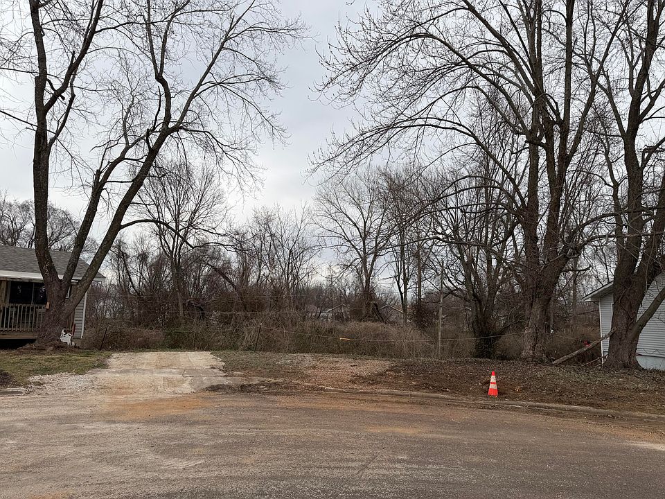 1st image of 1228 N Glenn Avenue
