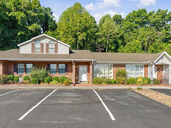 2nd image of 2206 Seminole Way