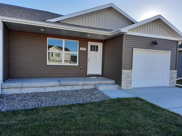 1709 N Peach, Grand Island, NE 68801