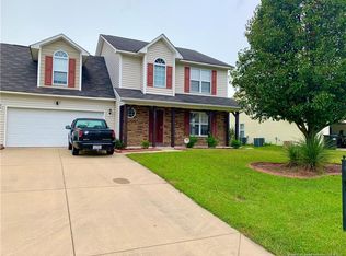 160 Ranier Dr, Raeford, NC 28376