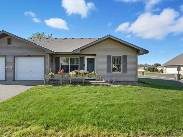 300 Cedar St Unit 15, Baldwin, WI 54002