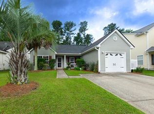 270 Avonshire Dr, Summerville, SC 29483