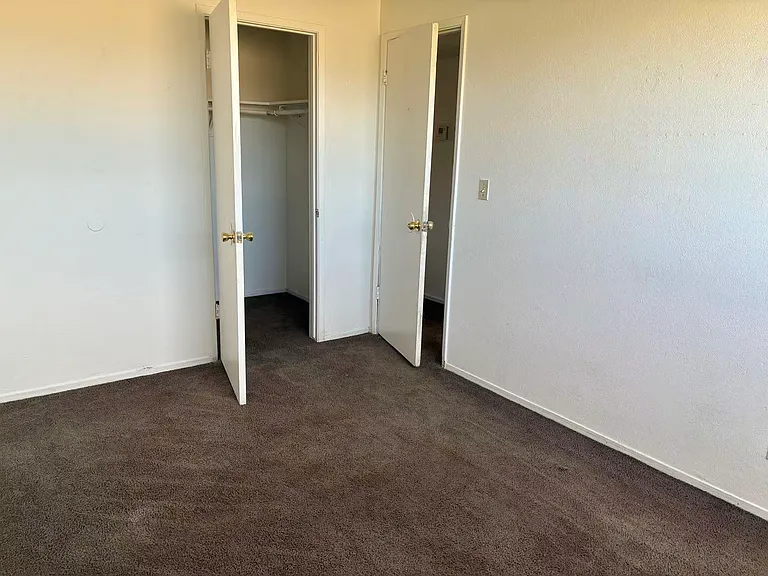 19 E Saginaw Way #101 — Photo 6