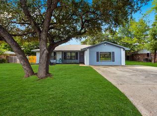 1302 Hawk Tree Dr, College Station, TX 77845