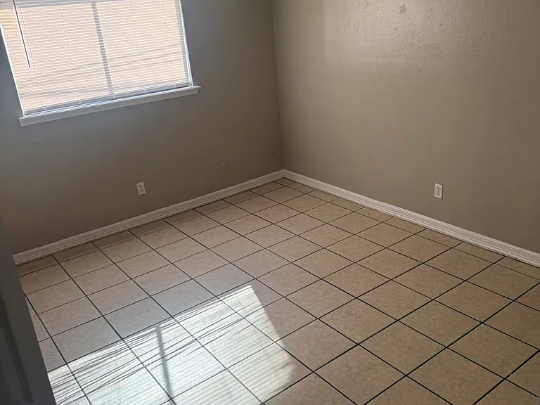 3900 Edgar Park Ave #2 — Photo 1