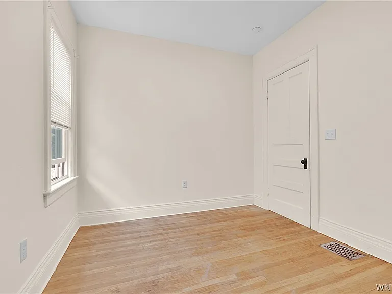 2206 Main St #2 — Photo 28