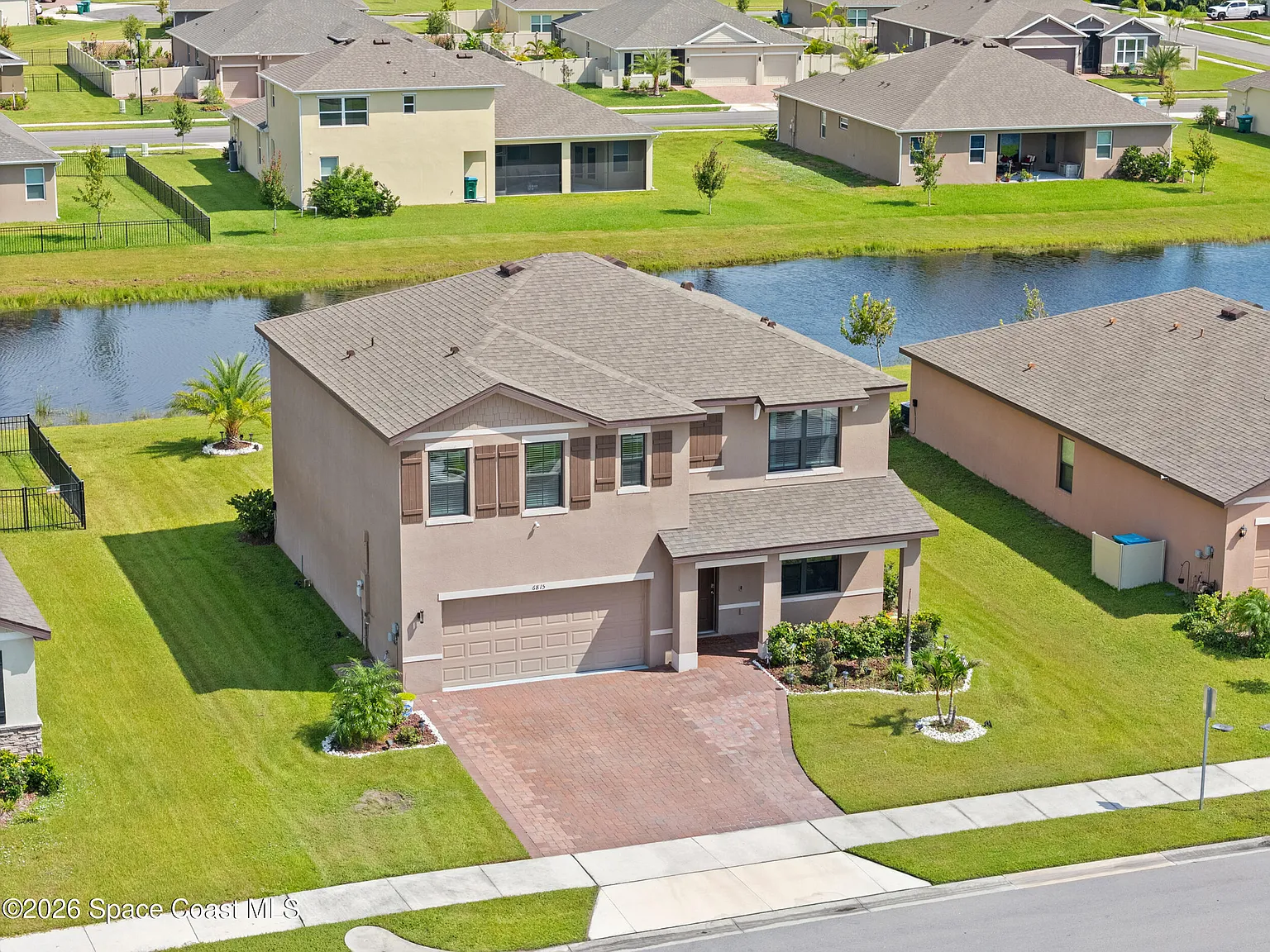 5 bed, 3.0 bath, 2626 sqft, $2,900 — Photo 3