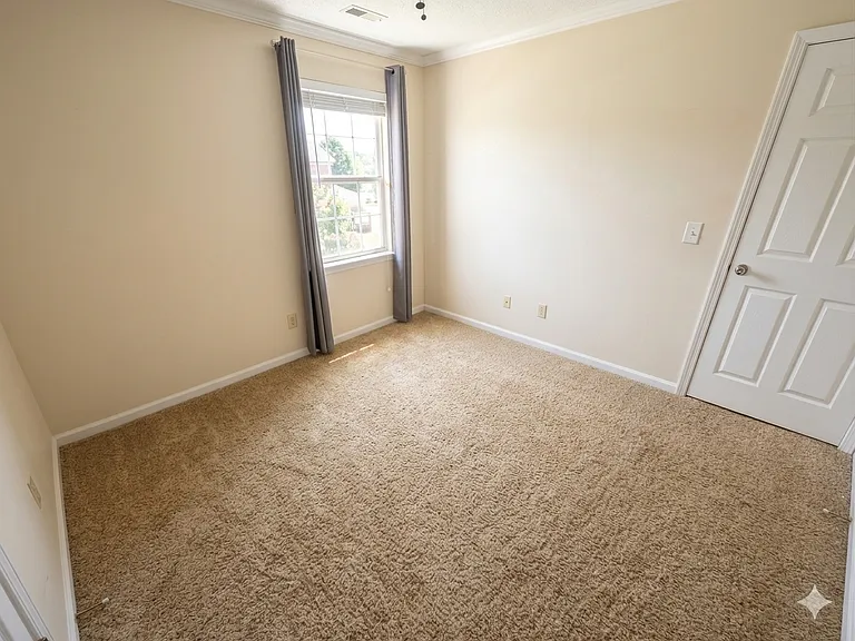 Upstairs Bedroom 3
