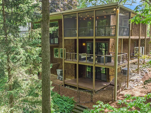 13 Regent Dr, Ann Arbor, MI 48104