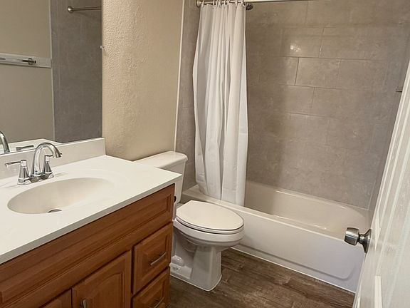 5th image of 853 Rancho Way