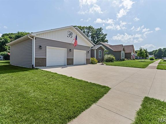 5th image of 419 Sandpiper Ln