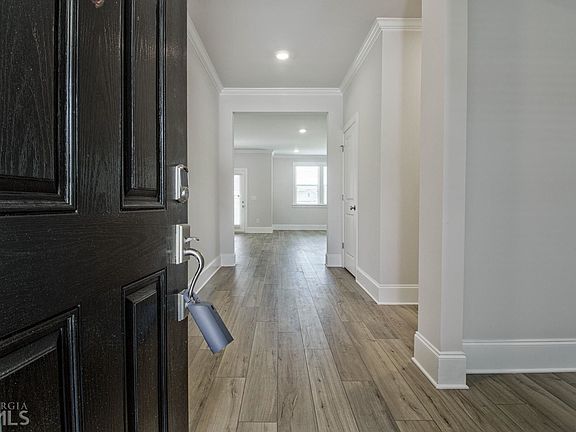5th image of 602 Skye Ct