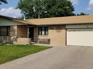 1202 Kingsley St, Scott City, KS 67871