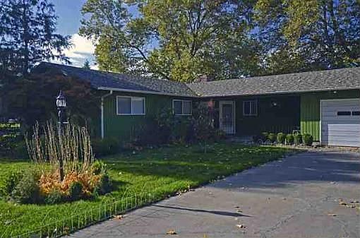1st image of 23 NE Tremont Dr