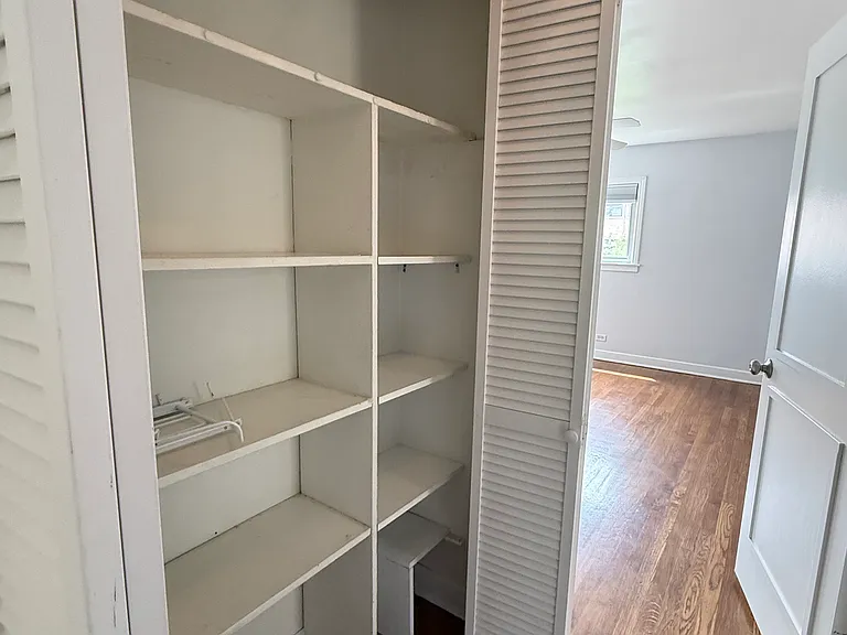 8426 N McCormick Blvd — Photo 9