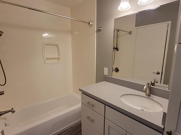 5th image of 1400 Bowe Ave APT 1309