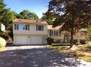 11 Crescent Dr, Georgetown, MA 01833